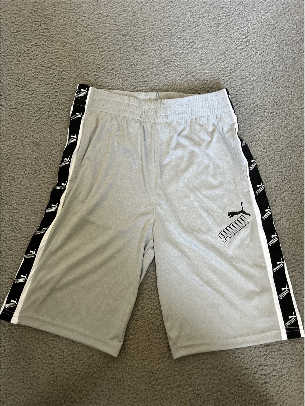 Puma Boys Athletic Shorts Side Logo Tape Gray White Youth Size L 14-16 NWT